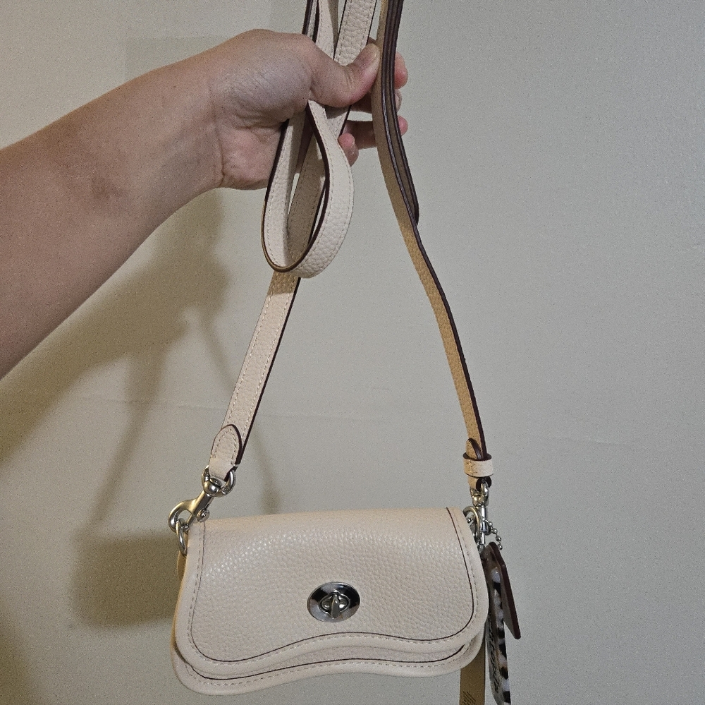 Coachtopia Mini Dinky